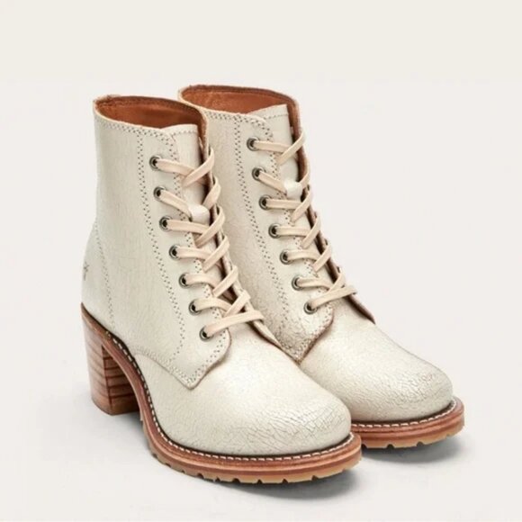 NWOB Frye Sabrina 6G Lace-Up Boot RARE - Picture 2 of 6